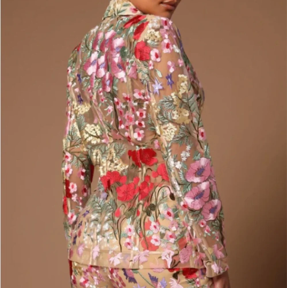 Erin Embroidered Blazer - Nude/combo color (XL) (Blazer only) R$179 - Picture 6 of 6